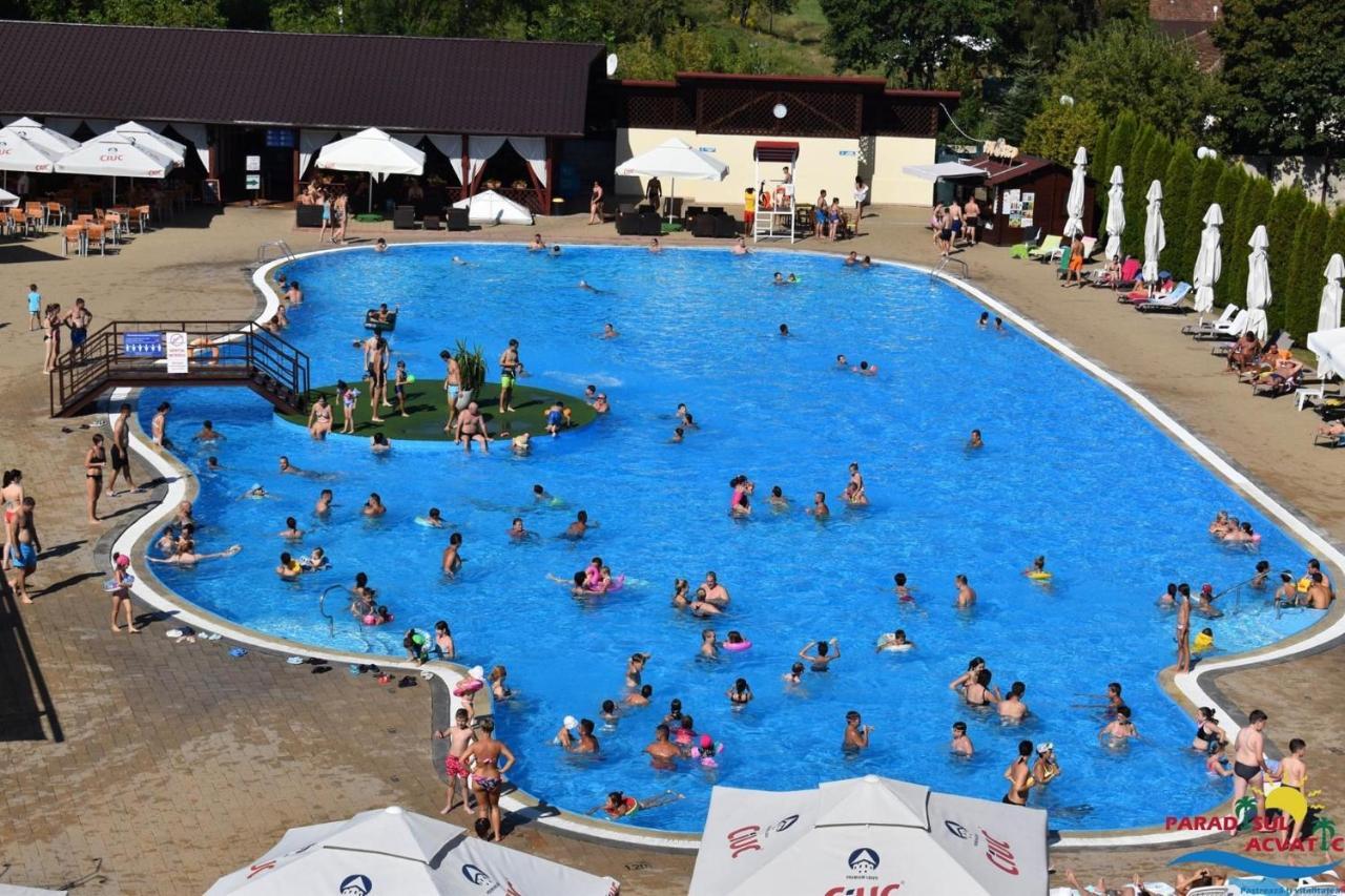 Hotel Alinalex - Paradisul Acvatic Braşov Exterior foto